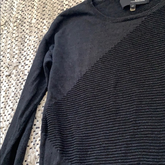 LINE LINEN SIDE ZIP SWEATER BLACK. SIZE SMALL - Picture 4 of 7